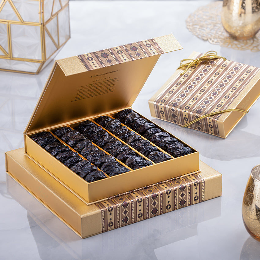 Bateel Sadu Gift Set – Ajwa Dates Small-AE