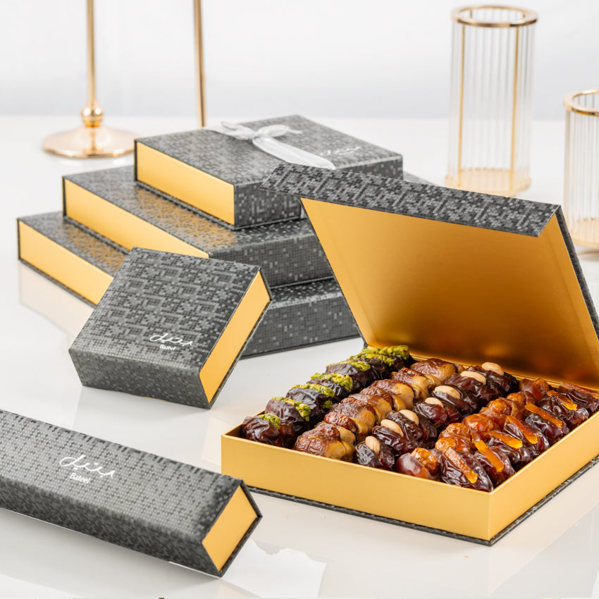 Bateel Black Sapphire Gift Set  Small Filled Dates-AE
