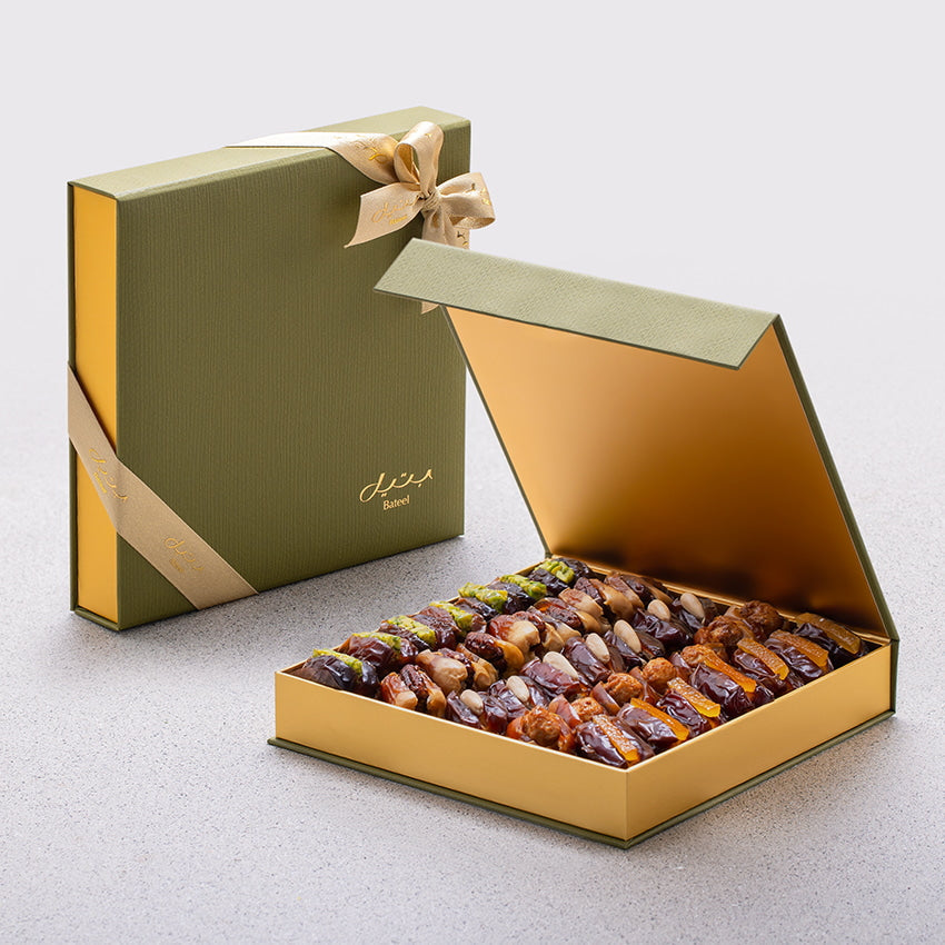 Bateel Palm Gift Set Medium Premium Filled Dates-AE